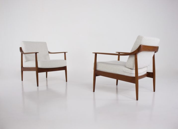 Paar Knoll fauteuils 1960.