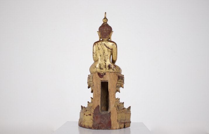Bouddha en bois doré, Birmanie.