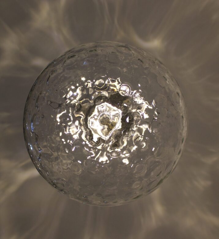 Suspension globe en verre de Murano