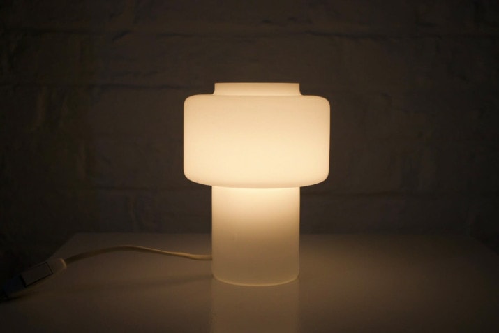 Luxus opaline lamp van Vittsjö Zweden.