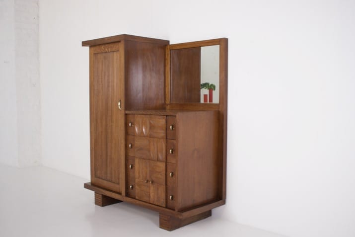 Cabinet in the Charles Dudouyt style.