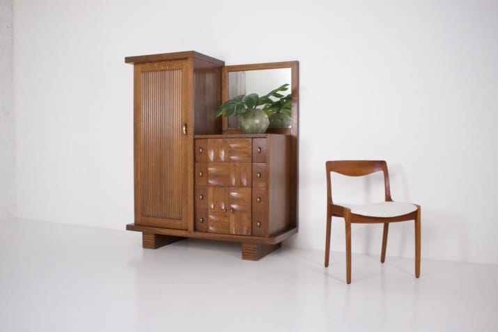 Cabinet style Charles Dudouyt.