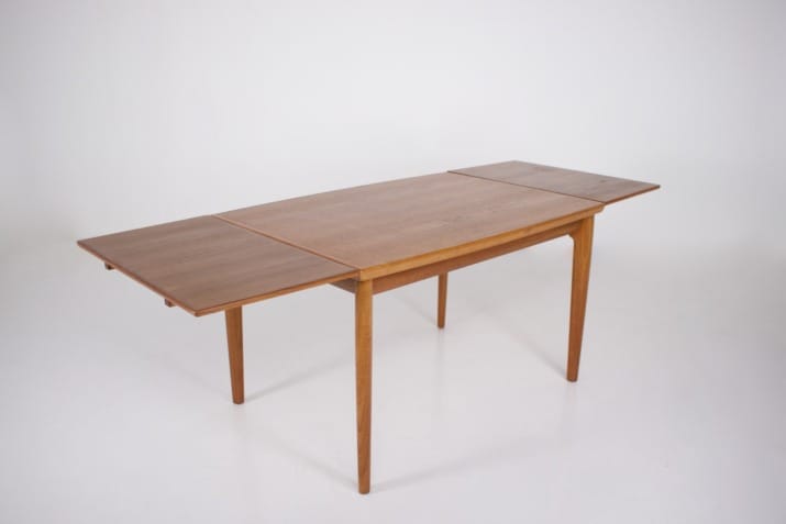 Grete Jalk & Glostrup extension table.